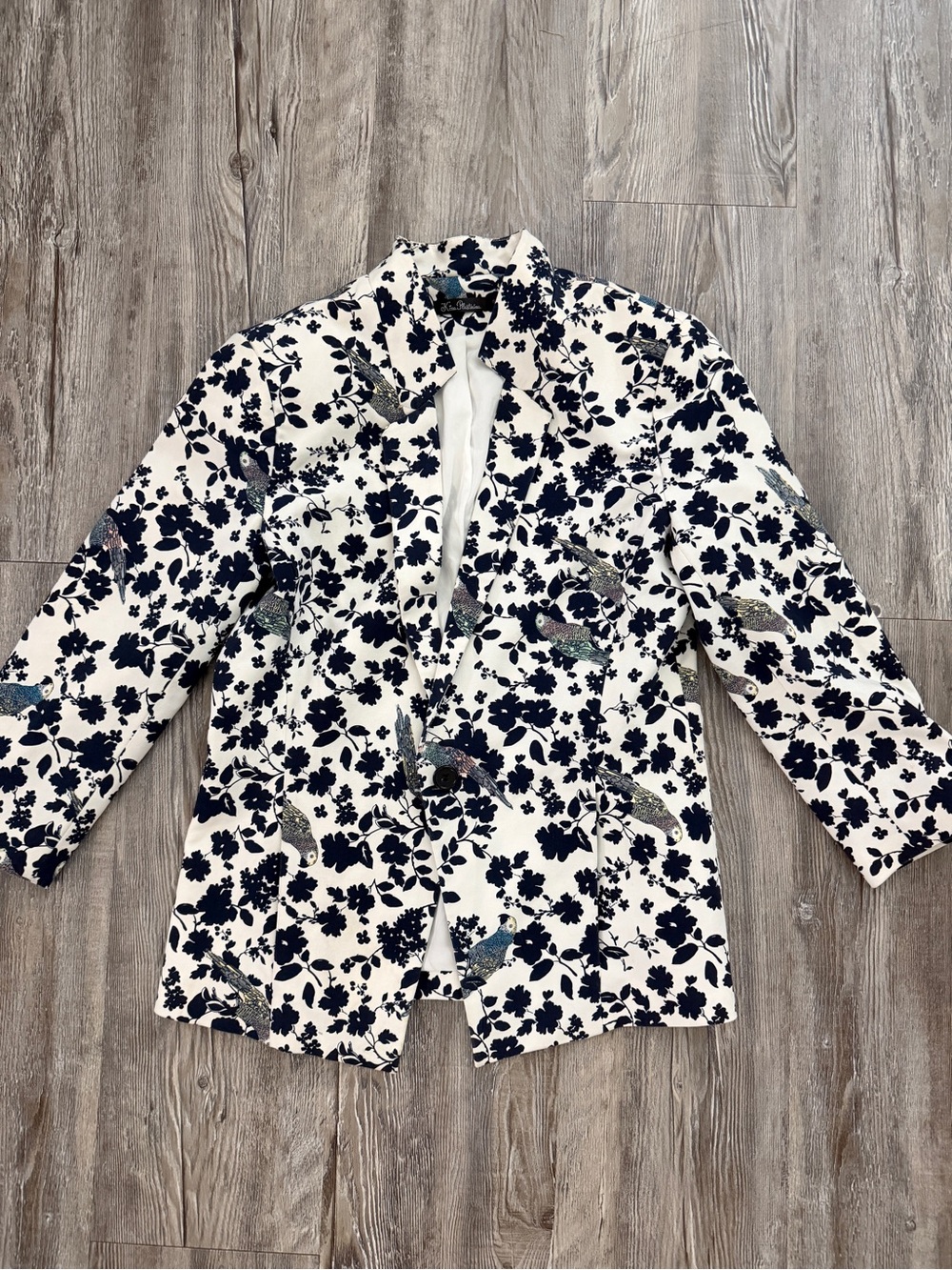 Floral & Bird Parrot Print Blazer Jacket in Cream and Navy